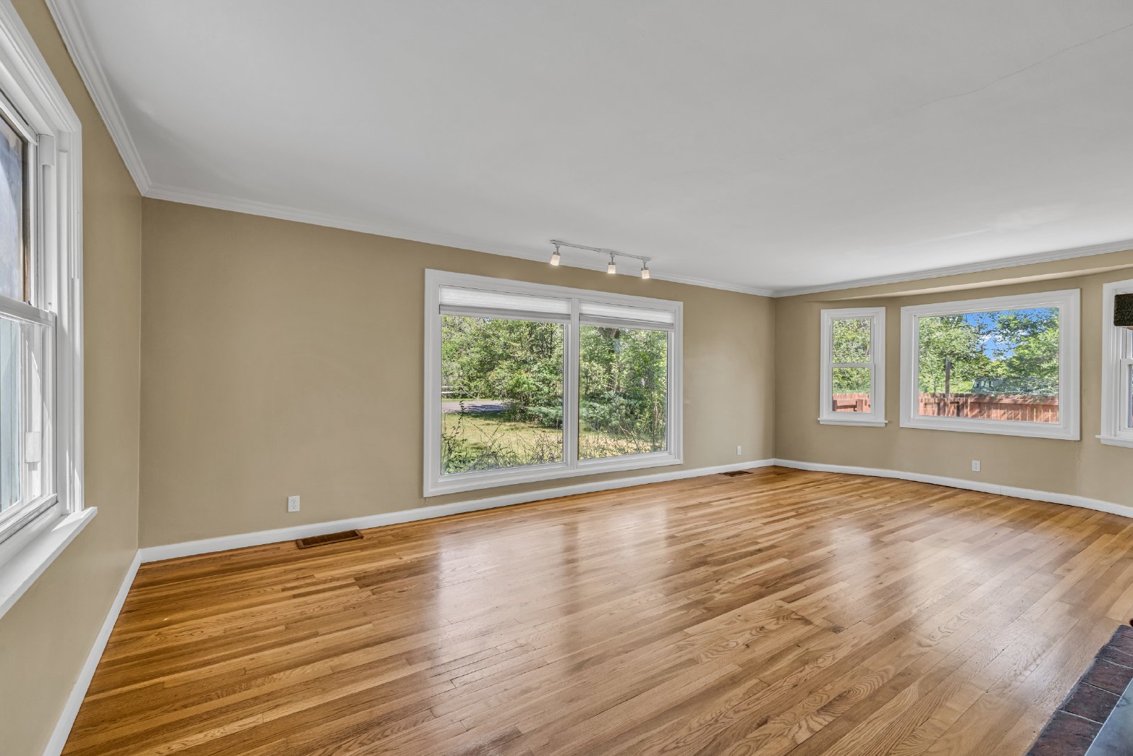 Belmar Beauty! 5bed/ 2.5 bath property image