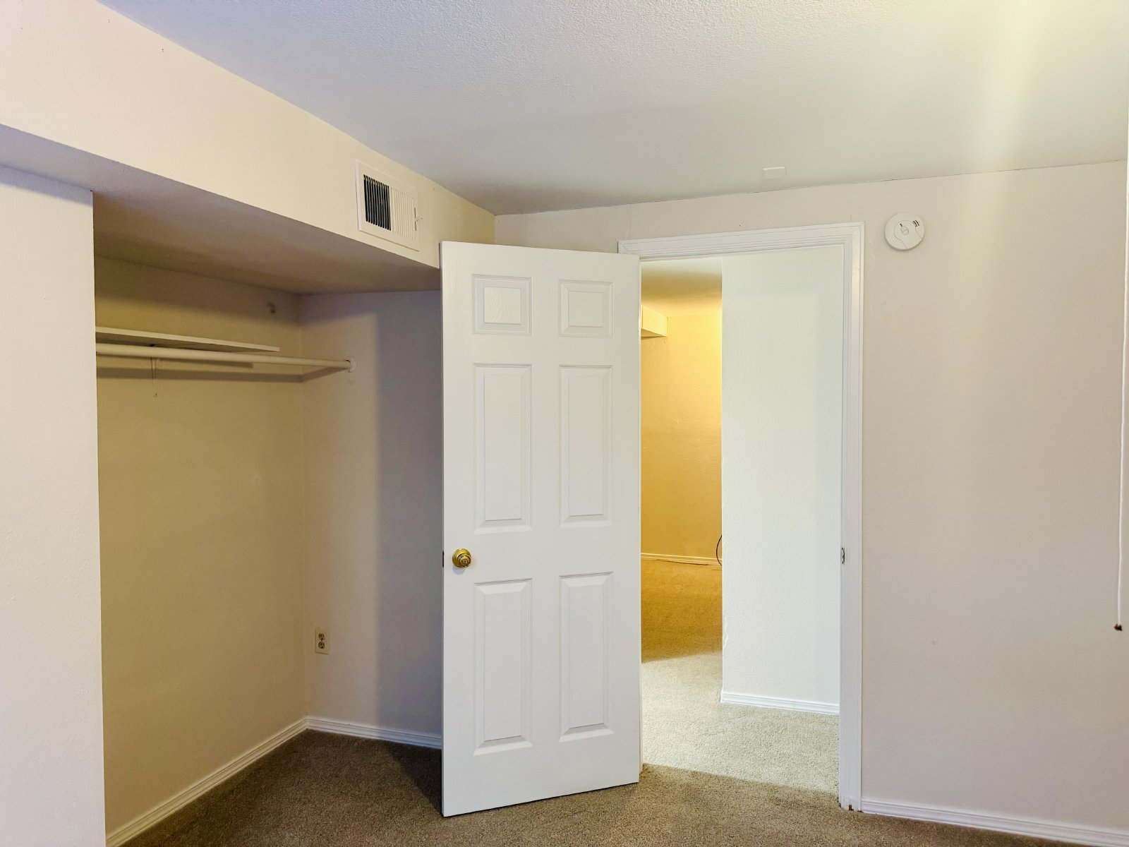3 Bedroom 2 Bath With Finished Basement in Denver ~ Move-In Ready! property image