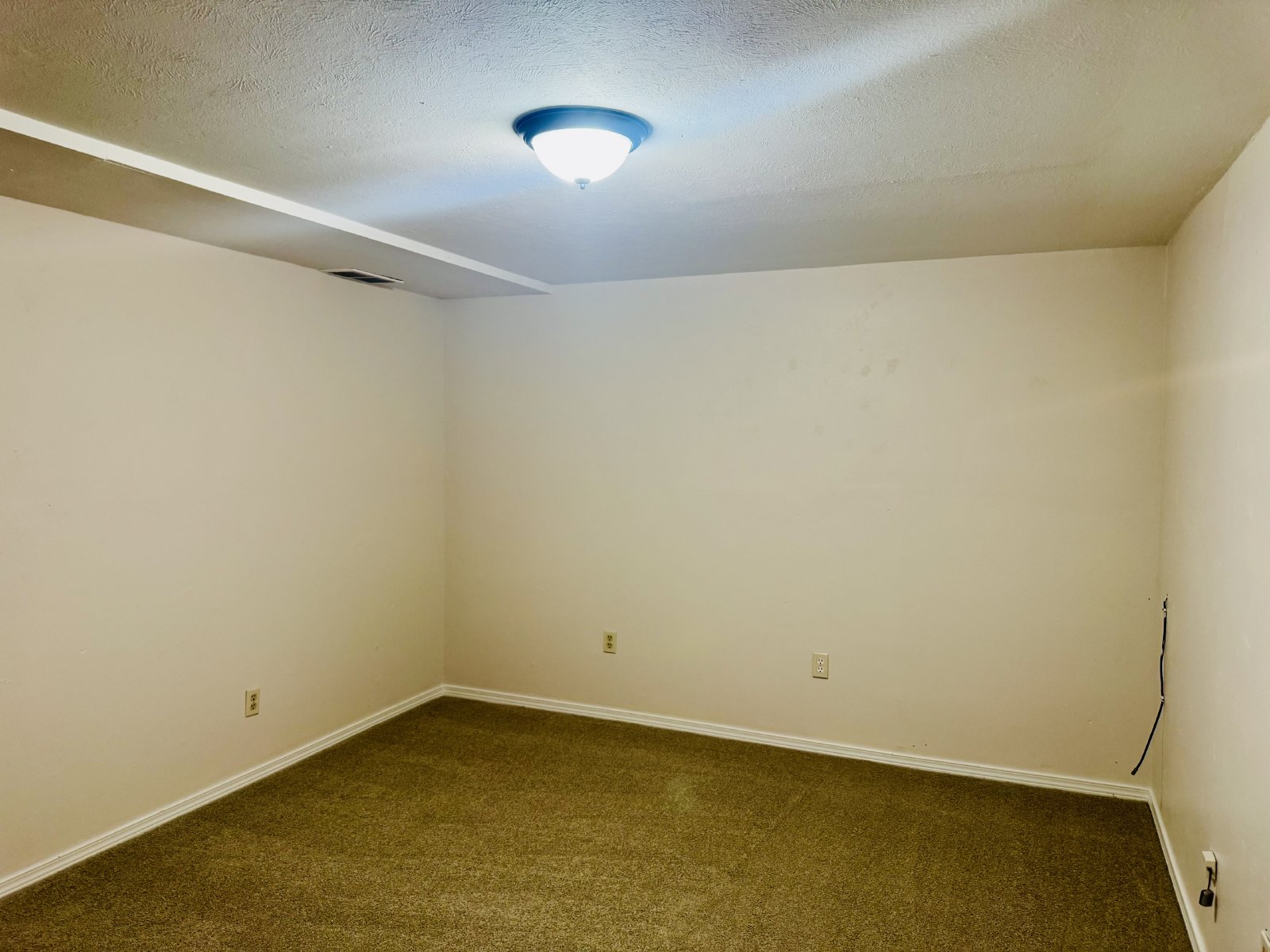 3 Bedroom 2 Bath With Finished Basement in Denver ~ Move-In Ready! property image