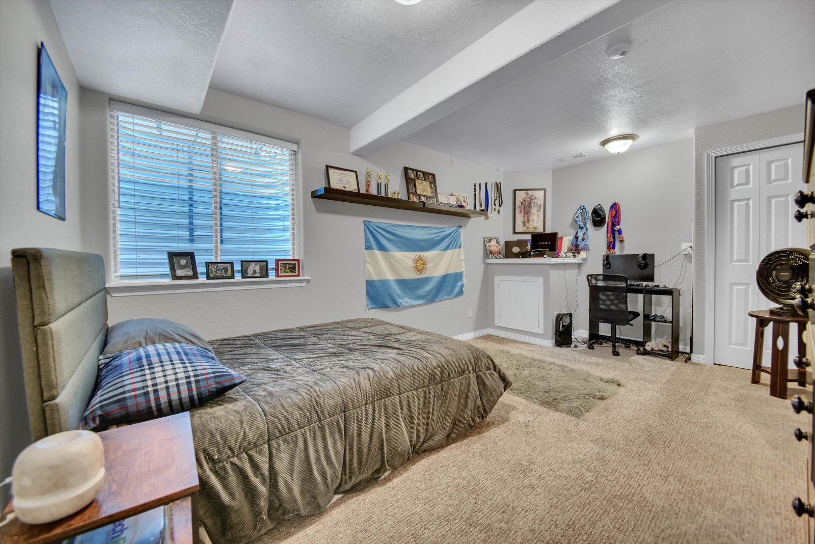 4 bedroom, 4 Bath Home With Office In Littleton! property image