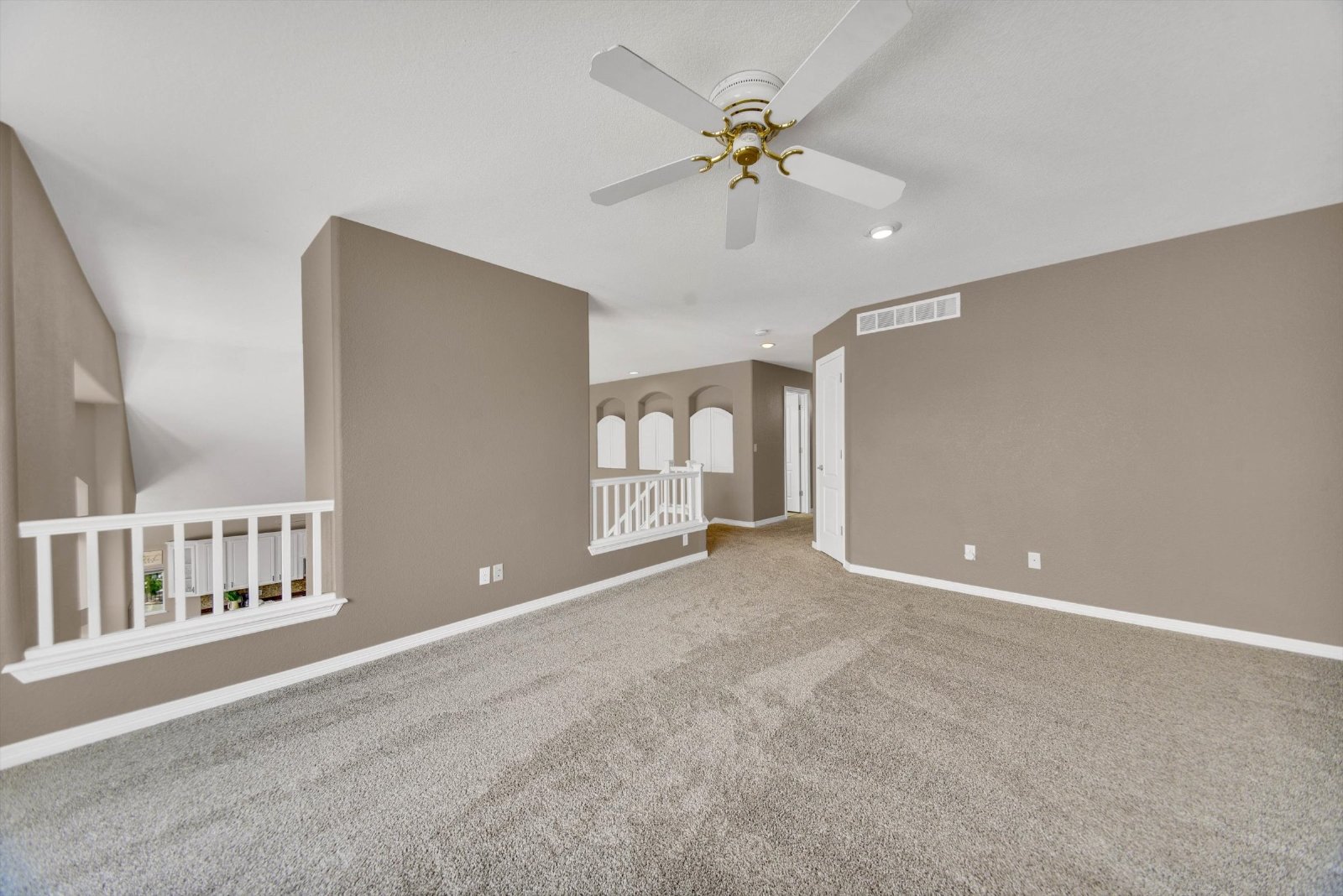4 bedroom, 4 Bath Home With Office In Littleton! property image