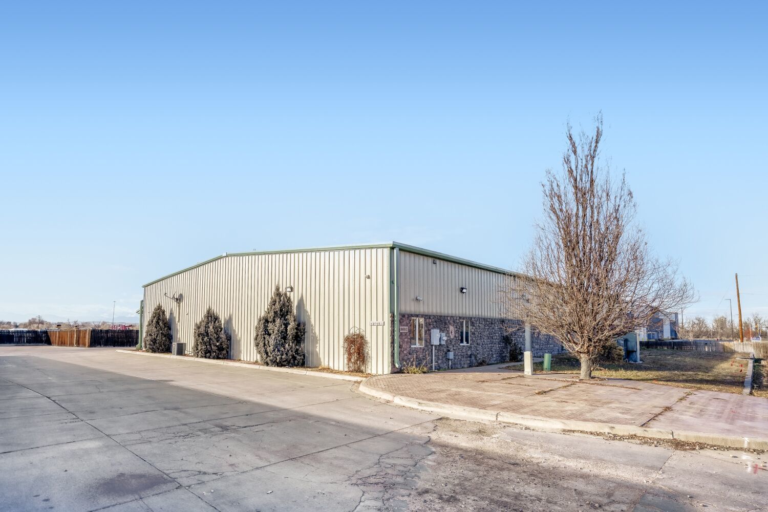 For Sale- Industrial Warehouse with 3 Heated Bays, 2 Private Offices, and 2 Bathrooms property image
