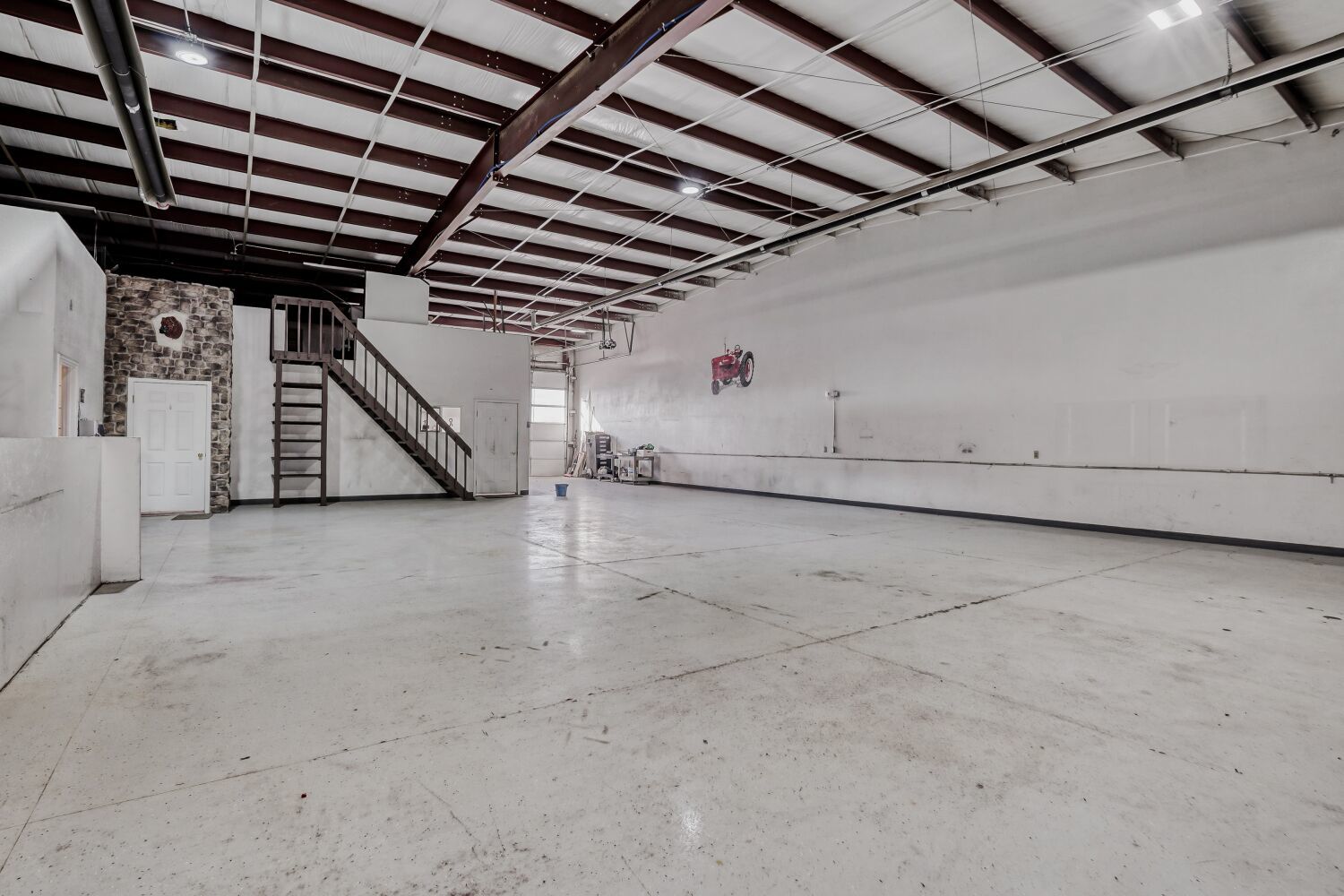 For Sale- Industrial Warehouse with 3 Heated Bays, 2 Private Offices, and 2 Bathrooms property image