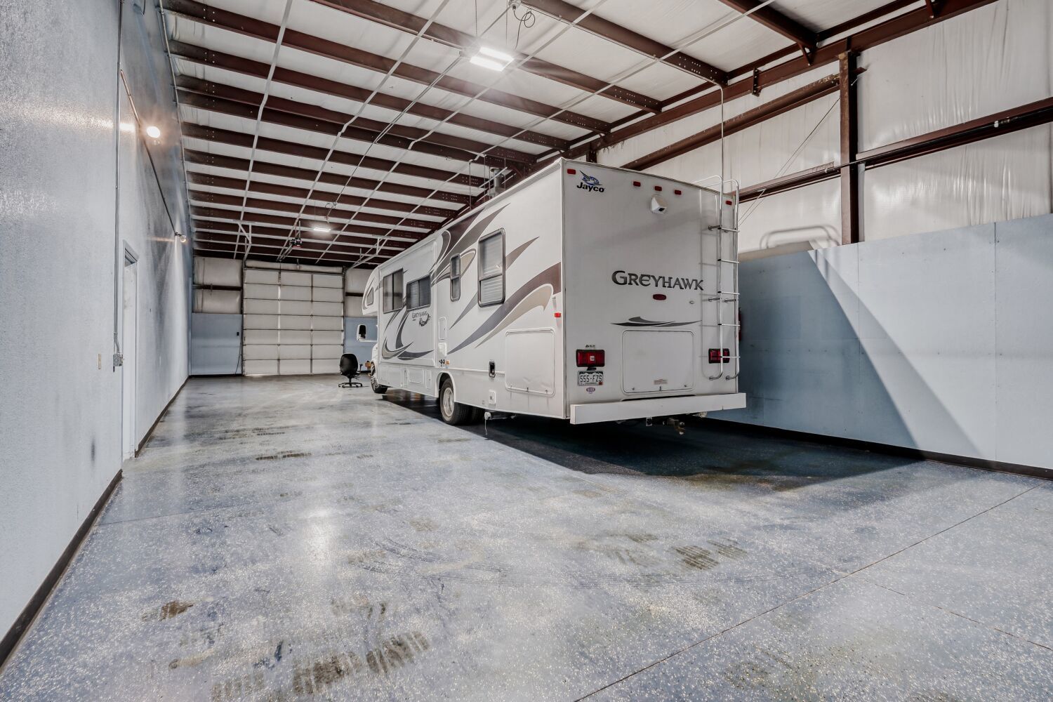 For Sale- Industrial Warehouse with 3 Heated Bays, 2 Private Offices, and 2 Bathrooms property image