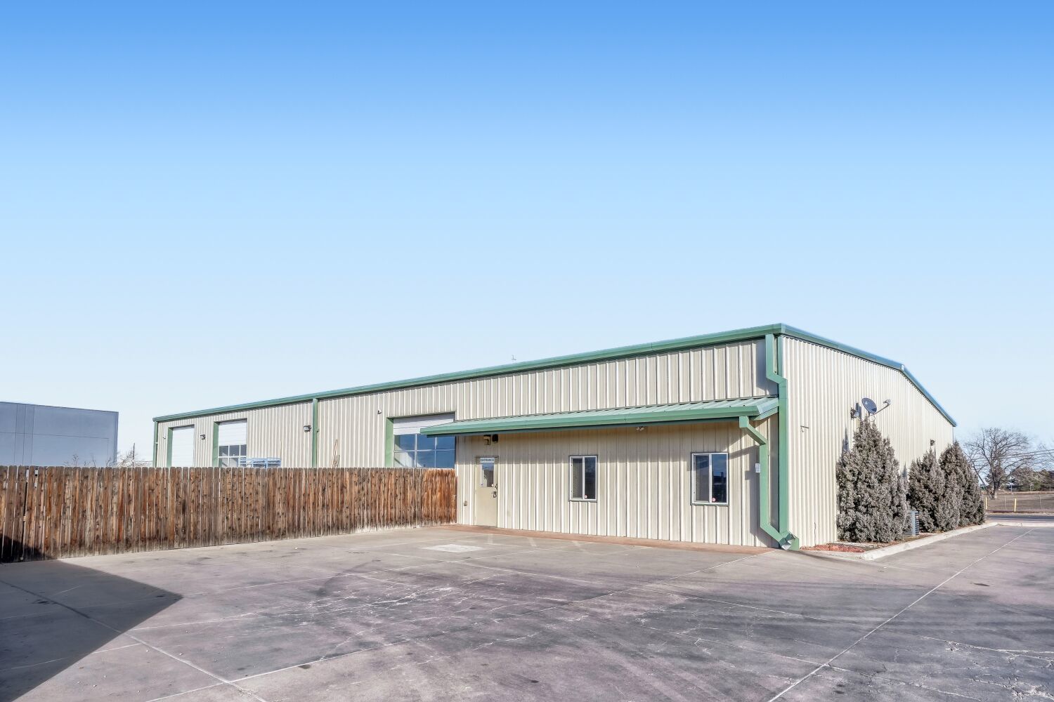 For Sale- Industrial Warehouse with 3 Heated Bays, 2 Private Offices, and 2 Bathrooms property image
