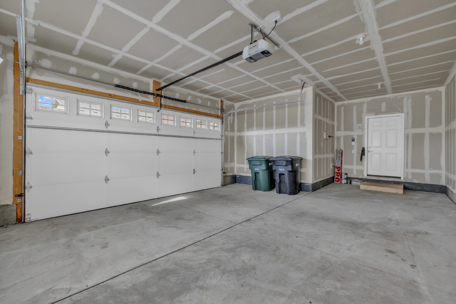 Charming 2-Bed, 2-Bath Retreat in Thornton! property image